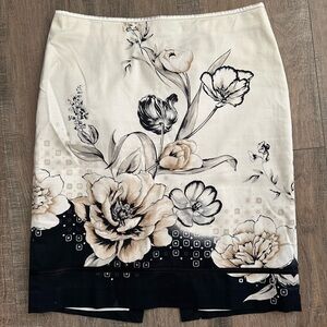 White House Black Market Floral Pencil Skirt
